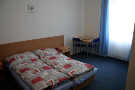 City Hostel บราติสลาวา ภายนอก รูปภาพ