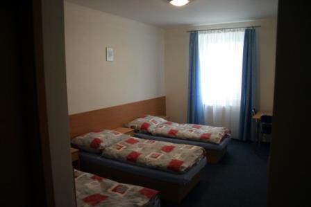 City Hostel บราติสลาวา ภายนอก รูปภาพ