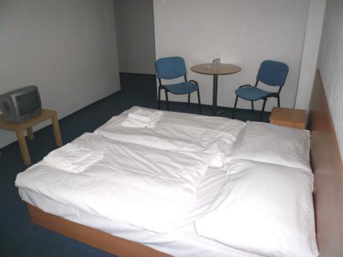 City Hostel บราติสลาวา ภายนอก รูปภาพ